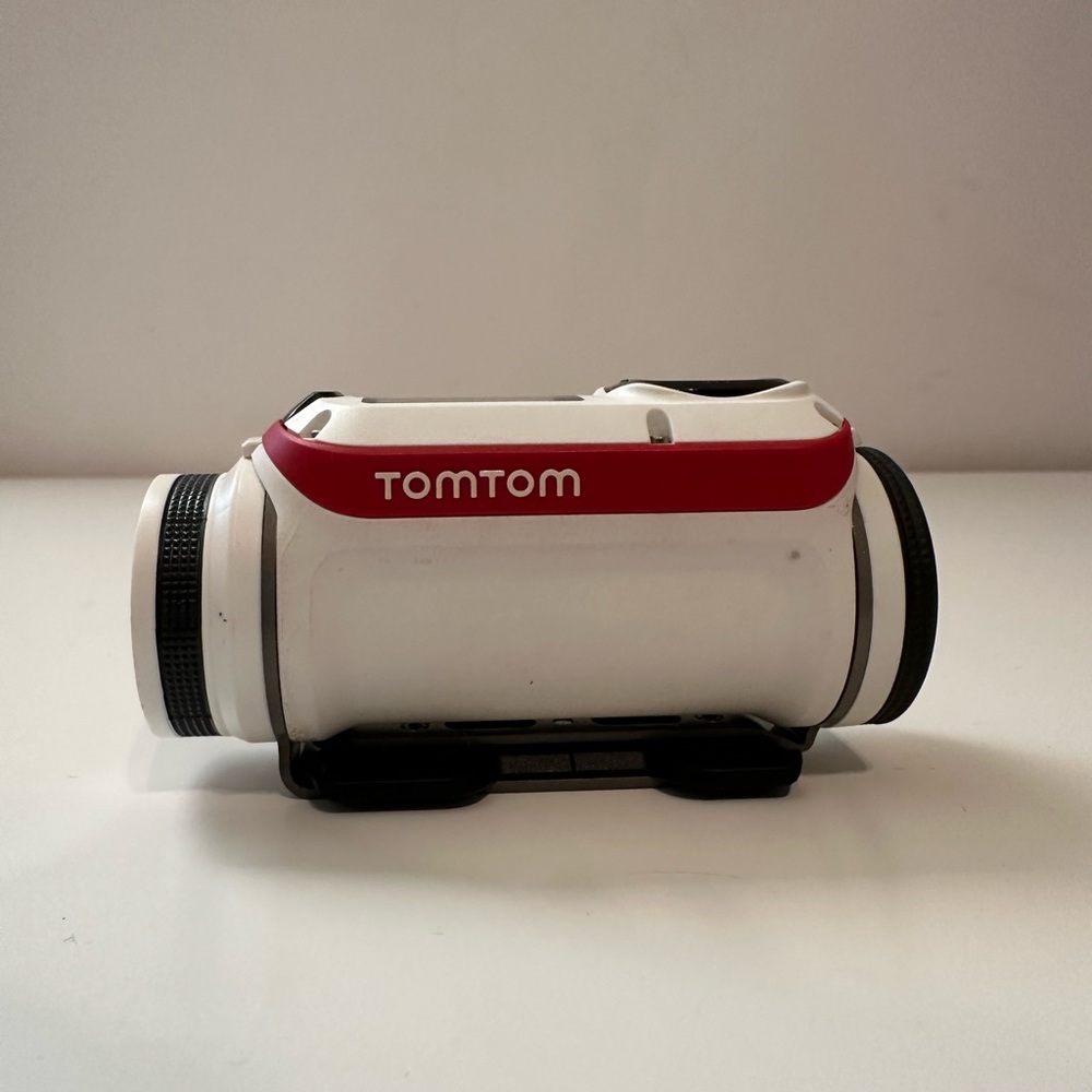 TomTom Bandit 4LB00 Video Camera Tested Works - Picture 2 of 7